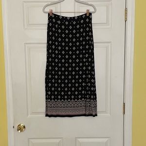 Midi length skirt